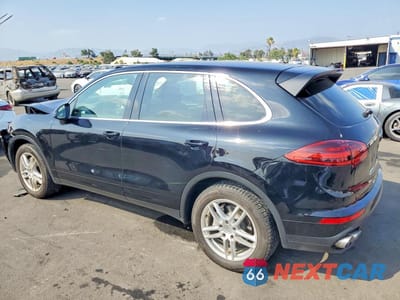 Drugie zdjęcie samochodu z przodu: 2017 PORSCHE CAYENNE S VIN:WP1AB2A20HLA50223 - miniatura