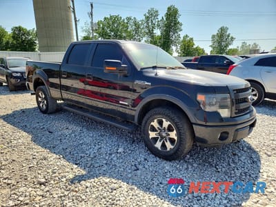 Czwarte zdjęcie samochodu z boku: 2013 FORD F150 SUPERCREW VIN:1FTFW1ET6DKF35975 - miniatura