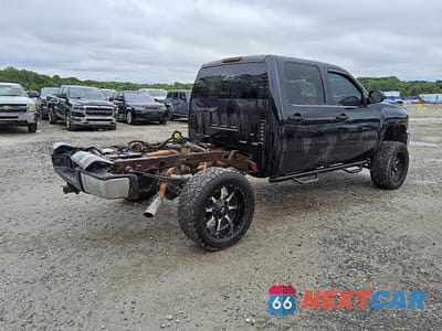 Trzecie zdjęcie samochodu z tyłu: 2013 CHEVROLET SILVERADO K1500 LT VIN:3GCPKSE7XDG360209 - miniatura