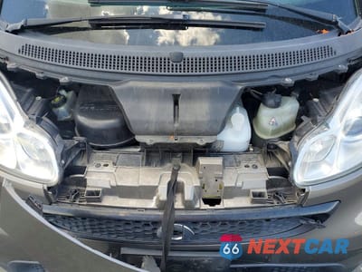 Zdjęcie 11 z 12 samochodu: 2013 SMART FORTWO PURE VIN:WMEEJ3BA6DK613892 - miniatura