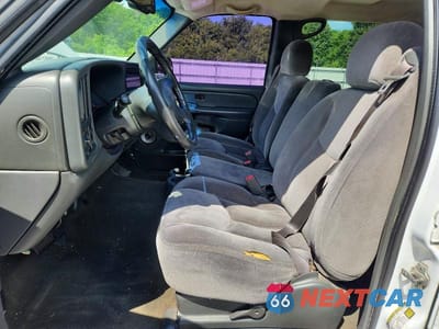 Zdjęcie 7 z 13 samochodu: 2005 GMC NEW SIERRA C1500 VIN:2GTEC13T951345824 - miniatura