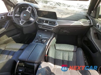 Zdjęcie 8 z 14 samochodu: 2019 BMW X5 VIN:5UXCR6C57KLL22499 - miniatura