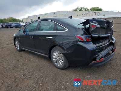 Drugie zdjęcie samochodu z przodu: 2017 HYUNDAI SONATA HYBRID SE VIN:KMHE24L16HA052181 - miniatura