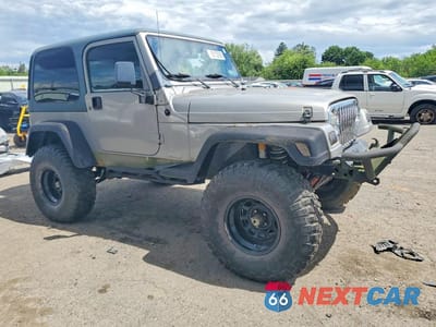 Czwarte zdjęcie samochodu z boku: 2002 JEEP WRANGLER / TJ SPORT VIN:1J4FA49S52P723947 - miniatura