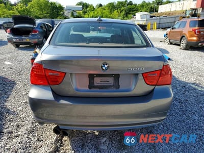Zdjęcie 6 z 13 samochodu: 2010 BMW 328 XI VIN:WBAPK7C50AA460793 - miniatura