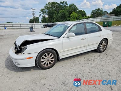 2002 HYUNDAI SONATA GLS KMHWF35H62A649352 - główne zdjęcie licytacji z USA - miniatura