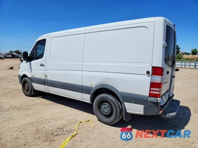 Drugie zdjęcie samochodu z przodu: 2014 MERCEDES BENZ SPRINTER 2500 DELIVERY VAN VIN:WD3PE7CC6E5841498 - miniatura