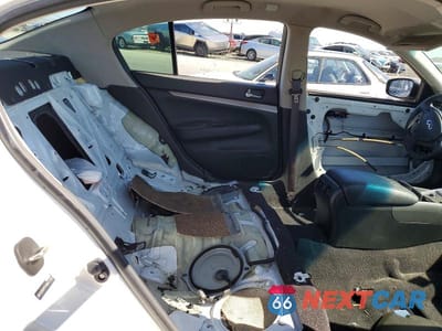 Zdjęcie 10 z 12 samochodu: 2015 INFINITI Q40 BASE VIN:JN1CV6AP5FM501225 - miniatura