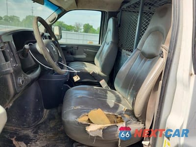 Zdjęcie 7 z 13 samochodu: 2009 CHEVROLET EXPRESS G2500 VIN:1GCGG25C091108487 - miniatura