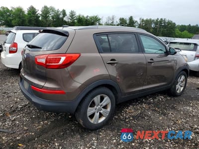 Trzecie zdjęcie samochodu z tyłu: 2012 KIA SPORTAGE LX VIN:KNDPBCA23C7263122 - miniatura