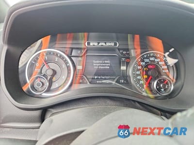 Zdjęcie 9 z 12 samochodu: 2019 RAM 3500 BIG HORN VIN:3C63RRHL4KG614965 - miniatura