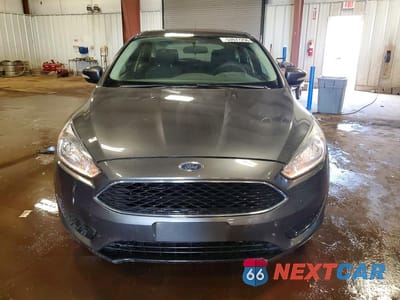 Piąte zdjęcie samochodu w środku: 2017 FORD FOCUS SE VIN:1FADP3K23HL213960 - miniatura