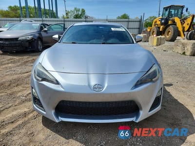 Piąte zdjęcie samochodu w środku: 2015 SCION FR-S BASE VIN:JF1ZNAA19F8701707 - miniatura