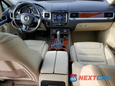 Zdjęcie 8 z 13 samochodu: 2013 VOLKSWAGEN TOUAREG V6 VIN:WVGEF9BP5DD007314 - miniatura