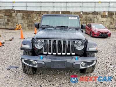 Piąte zdjęcie samochodu w środku: 2023 JEEP WRANGLER SAHARA 4XE VIN:1C4JJXP60PW514507 - miniatura