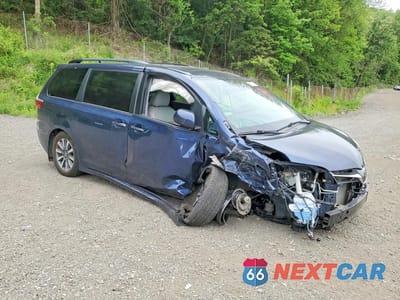 Czwarte zdjęcie samochodu z boku: 2020 TOYOTA SIENNA XLE 7-PASSENGER VIN:5TDDZ3DC6LS242788 - miniatura