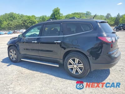 Drugie zdjęcie samochodu z przodu: 2017 CHEVROLET TRAVERSE LT VIN:1GNKVHKD4HJ147167 - miniatura