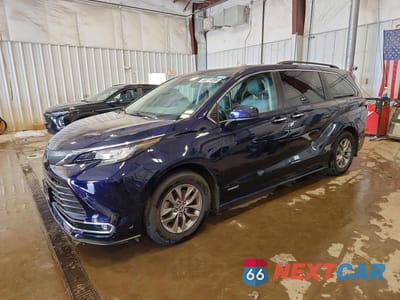 2021 TOYOTA SIENNA XLE 5TDYSKFC5MS015011 - główne zdjęcie licytacji z USA - miniatura