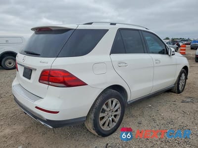 Trzecie zdjęcie samochodu z tyłu: 2016 MERCEDES-BENZ GLE 300D 4MATIC VIN:4JGDA0EB6GA642800 - miniatura