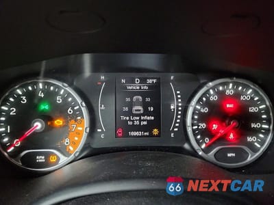 Zdjęcie 9 z 13 samochodu: 2017 JEEP RENEGADE LATITUDE VIN:ZACCJBBB9HPE42317 - miniatura