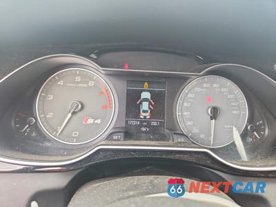Zdjęcie 9 z 13 samochodu: 2013 AUDI S4 PREMIUM PLUS VIN:WAUDGAFL7DA171040 - miniatura