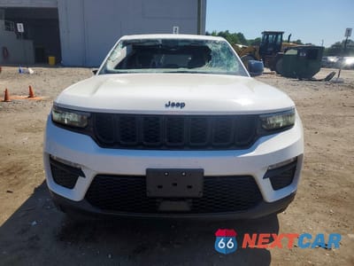 Piąte zdjęcie samochodu w środku: 2023 JEEP GRAND CHEROKEE LIMITED VIN:1C4RJHBG9PC542235 - miniatura