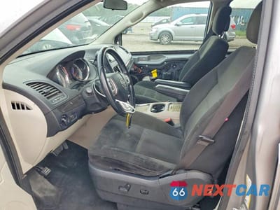Zdjęcie 7 z 14 samochodu: 2016 DODGE GRAND CARAVAN SXT VIN:2C4RDGCG7GR311499 - miniatura