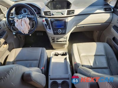 Zdjęcie 8 z 13 samochodu: 2016 HONDA ODYSSEY TOURING VIN:5FNRL5H94GB086780 - miniatura