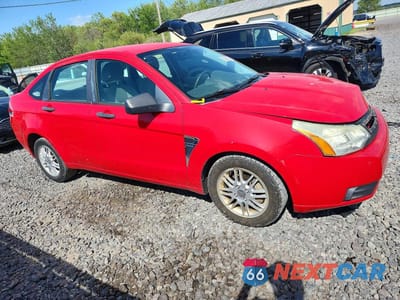 Czwarte zdjęcie samochodu z boku: 2008 FORD FOCUS SE VIN:1FAHP35NX8W237288 - miniatura