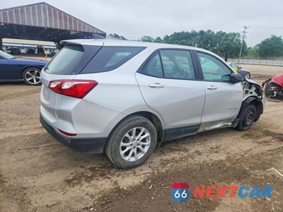 Trzecie zdjęcie samochodu z tyłu: 2021 CHEV EQUINOX VIN:3GNAXFEV6MS104957 - miniatura