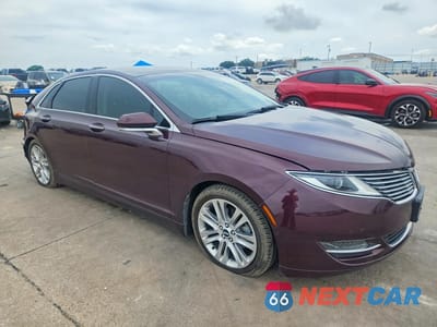 Czwarte zdjęcie samochodu z boku: 2013 LINCOLN MKZ HYBRID VIN:3LN6L2LU7DR819178 - miniatura