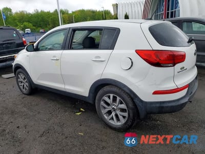 Drugie zdjęcie samochodu z przodu: 2016 KIA SPORTAGE LX VIN:KNDPBCAC1G7856749 - miniatura