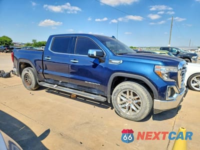 Czwarte zdjęcie samochodu z boku: 2021 GMC SIERRA K1500 SLT VIN:3GTU9DET6MG211593 - miniatura