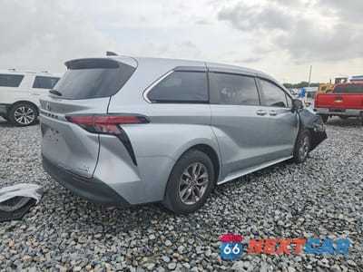 Trzecie zdjęcie samochodu z tyłu: 2021 TOYOTA SIENNA LE VIN:5TDKRKEC1MS016806 - miniatura