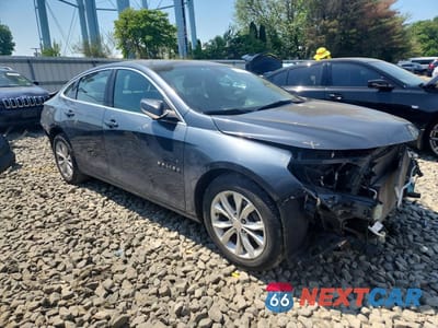 Czwarte zdjęcie samochodu z boku: 2019 CHEVROLET MALIBU LT VIN:1G1ZD5ST4KF142490 - miniatura