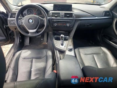 Zdjęcie 8 z 12 samochodu: 2015 BMW 328 XI VIN:WBA3B3G58FNR88616 - miniatura