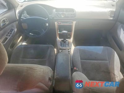 Zdjęcie 8 z 13 samochodu: 1996 HONDA ACCORD EX VIN:1HGCE1891TA006526 - miniatura