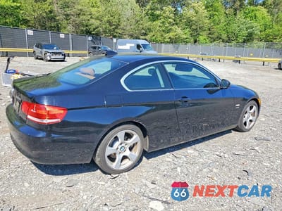 Trzecie zdjęcie samochodu z tyłu: 2010 BMW 328 XI SULEV VIN:WBAWV5C56AP082001 - miniatura