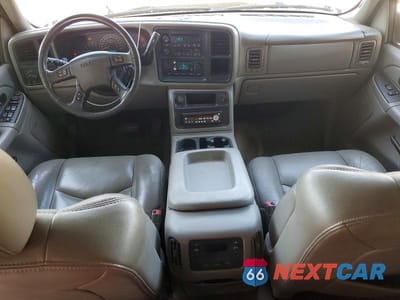 Zdjęcie 8 z 12 samochodu: 2005 GMC SIERRA C2500 HEAVY DUTY VIN:1GTHC23UX5F838609 - miniatura