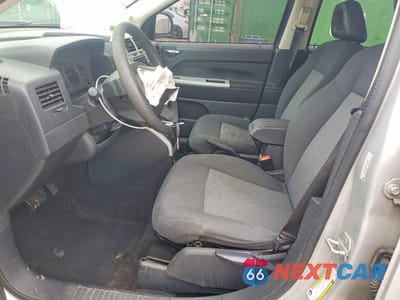 Zdjęcie 7 z 13 samochodu: 2008 JEEP COMPASS SPORT VIN:1J8FT47058D783358 - miniatura