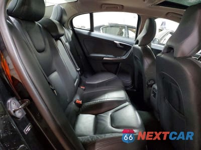 Zdjęcie 10 z 12 samochodu: 2013 VOLVO S60 T5 VIN:YV1612FH3D2177632 - miniatura