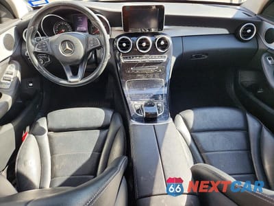 Zdjęcie 8 z 12 samochodu: 2015 MERCEDES-BENZ C 300 4MATIC VIN:55SWF4KB8FU023193 - miniatura