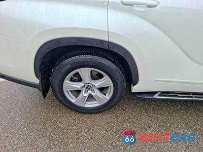 Zdjęcie 11 z 14 samochodu: 2020 TOYOTA HIGHLANDER VIN:5TDBZRBH0LS522442 - miniatura