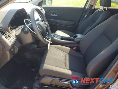 Zdjęcie 7 z 13 samochodu: 2021 HONDA HR-V EX VIN:3CZRU6H58MM749852 - miniatura