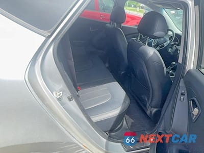 Zdjęcie 6 z 10 samochodu: 2015 HYUNDAI TUCSON SE VIN:KM8JUCAG3FU084155 - miniatura
