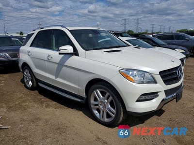 Czwarte zdjęcie samochodu z boku: 2014 MERCEDES-BENZ ML 350 VIN:4JGDA5JBXEA318474 - miniatura