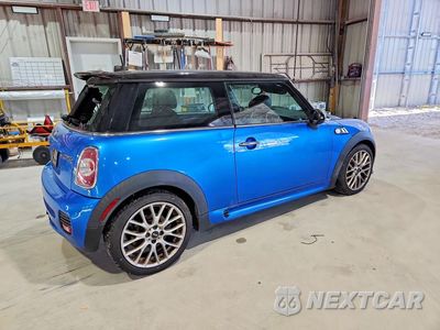 Trzecie zdjęcie samochodu z tyłu: 2012 MINI COOPER S VIN:WMWSV3C59CTY28227 - miniatura