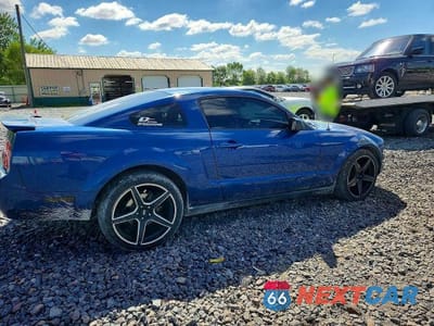 Trzecie zdjęcie samochodu z tyłu: 2008 FORD MUSTANG VIN:1ZVHT80NX85191071 - miniatura