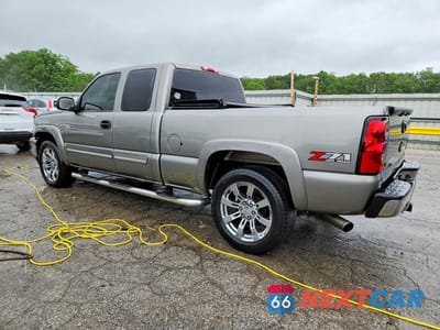 Drugie zdjęcie samochodu z przodu: 2006 CHEVROLET SILVERADO K1500 VIN:1GCEK19ZX6Z141640 - miniatura
