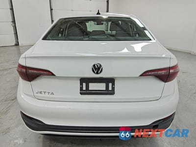 Zdjęcie 6 z 12 samochodu: 2024 VOLKSWAGEN JETTA S VIN:3VW5M7BU6RM050055 - miniatura